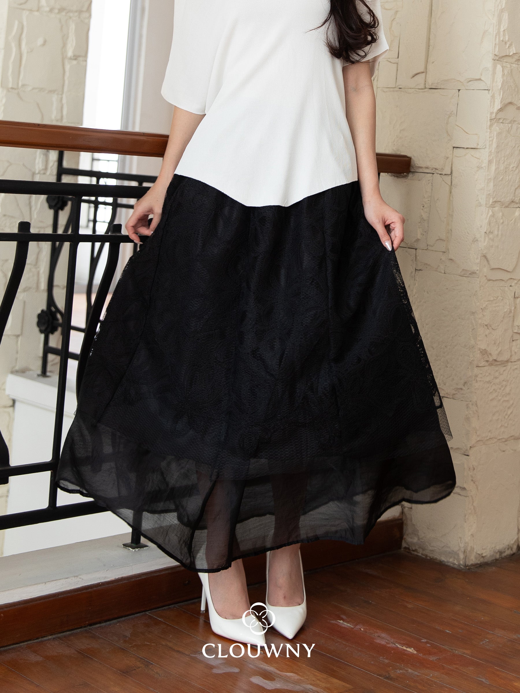 Vera Lace Skirt - Black
